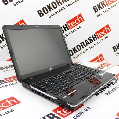Ноутбук Fujitsu Siemens LifeBook AH531 /15.6 "/  Intel Core i3-2310M /  HDD-320GB / DDR3-4GB   (к.  00092430)